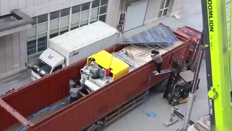 Équipement d'expédition de contenants en aluminium